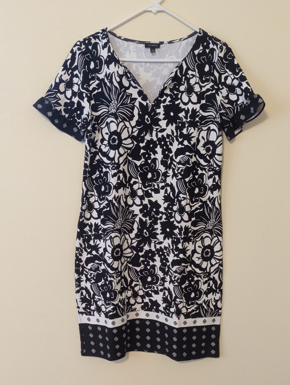 Talbots Black & White Floral V-Neck Women's Tunic Dress
